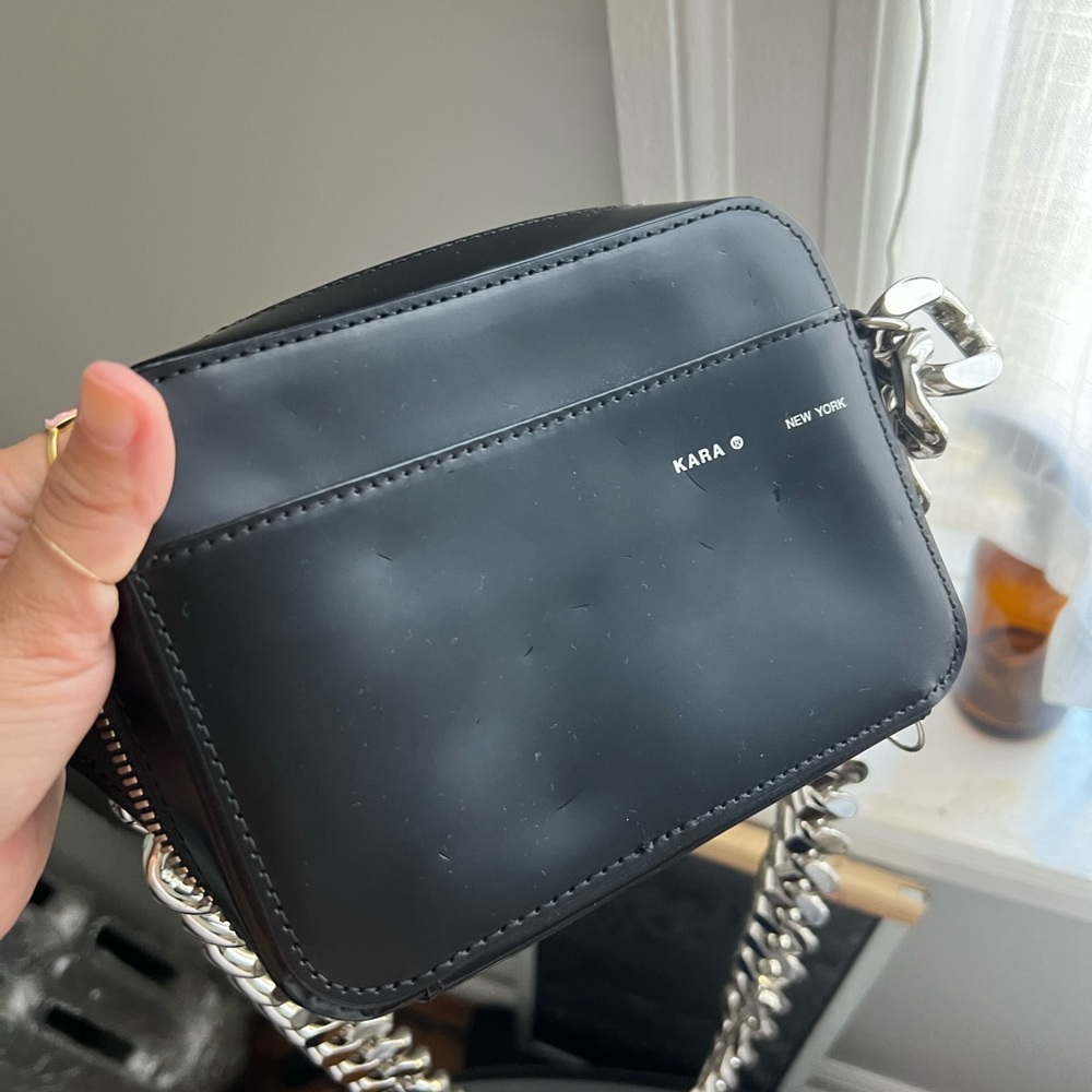 Kara NYC camera bag chain strap - Picture 6 of 7